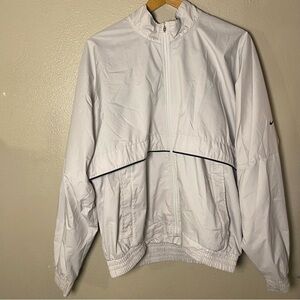 Nike Men's Light Gray Windbreaker Clima-fit size Medium